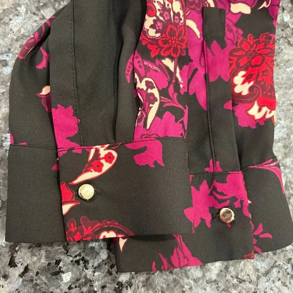Dana Buchman Women’s XL Blouse Black Pink Floral Long Sleeve Button Cuff - Picture 8 of 9